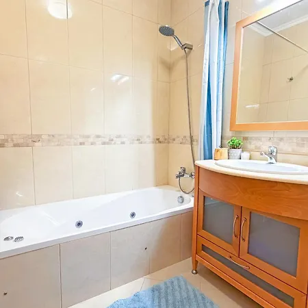 Oceanview Paradise With Pool & Tennis Court By Becherish Apartament