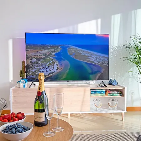 Oceanview Paradise With Pool & Tennis Court By Becherish Apartament